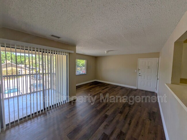 Foto del edificio - 13401 Arbor Pointe Cir