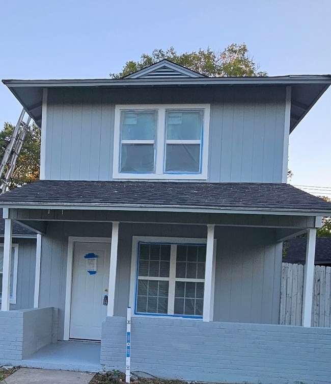 Building Photo - 222 E Woodin Blvd