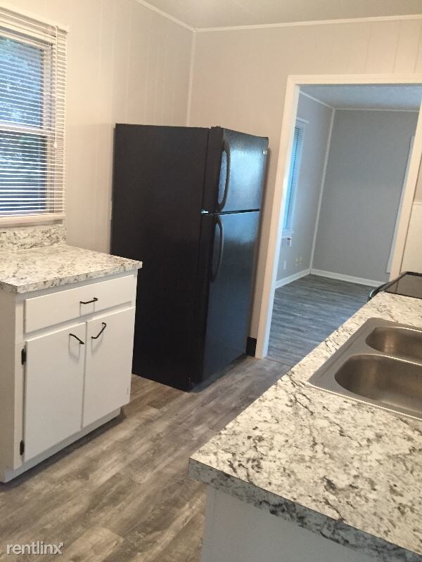 Foto del edificio - 3 br, 1 bath House - 203 E. Ford
