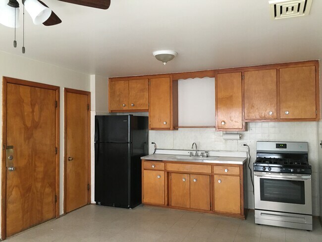 Building Photo - 3719 W 59th St