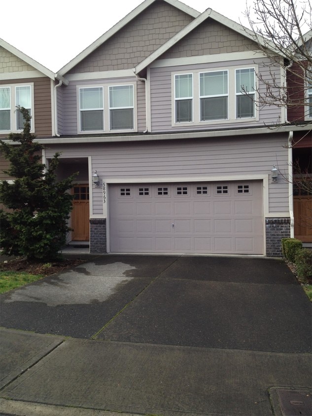 Primary Photo - 58992 Greenbrier Loop