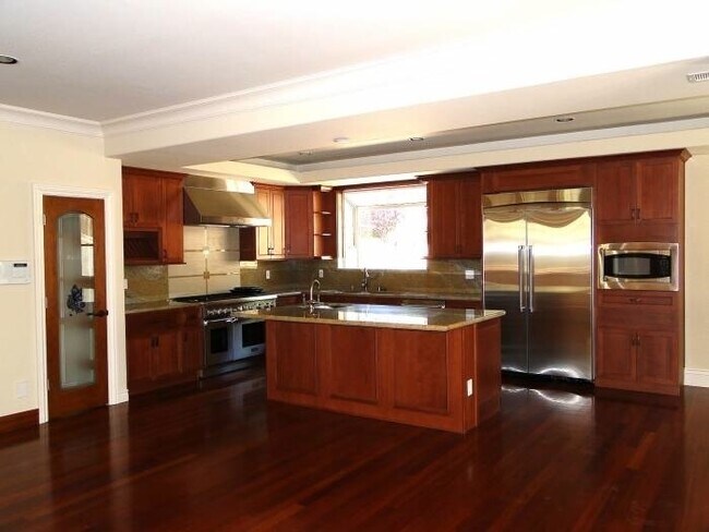 Foto del edificio - Large estate in the Oakland hills