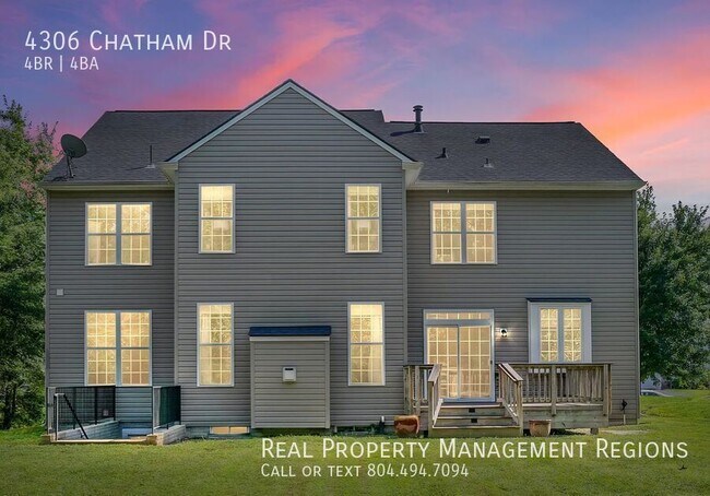 Foto del edificio - 4306 Chatham Dr