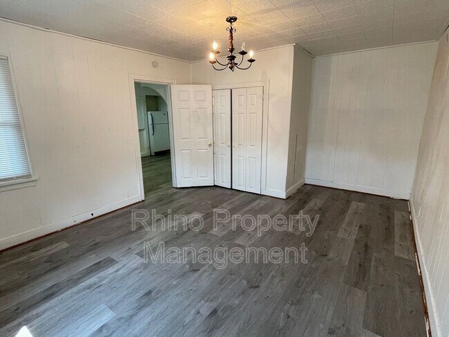 Foto del edificio - 2855 Washington Blvd