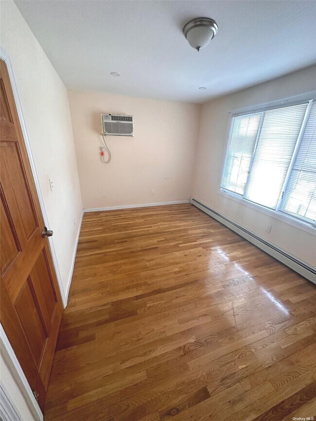 13301 Cranston St, Queens, NY 11434 House Rental in Queens, NY