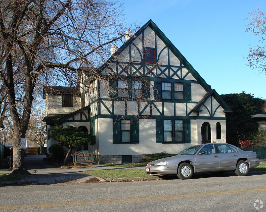 Primary Photo - STADSTAD APTS