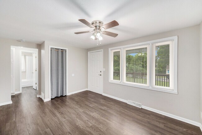 Foto del edificio - 7409 N Holmes St