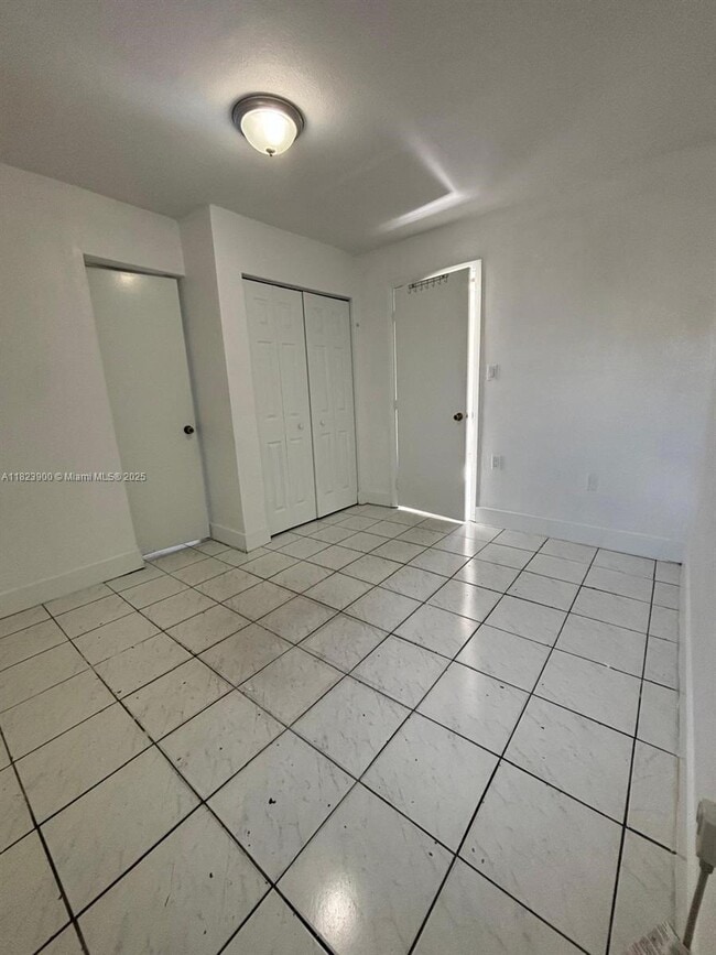 Foto del edificio - 1660 SW 24th Ave