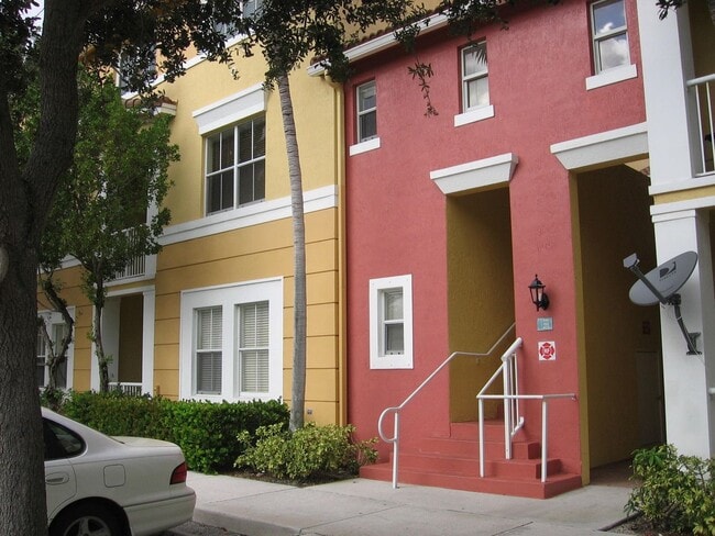 Photo - 1118 Shoma Dr Apartment