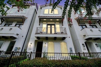 Building Photo - 1243A Bonner St