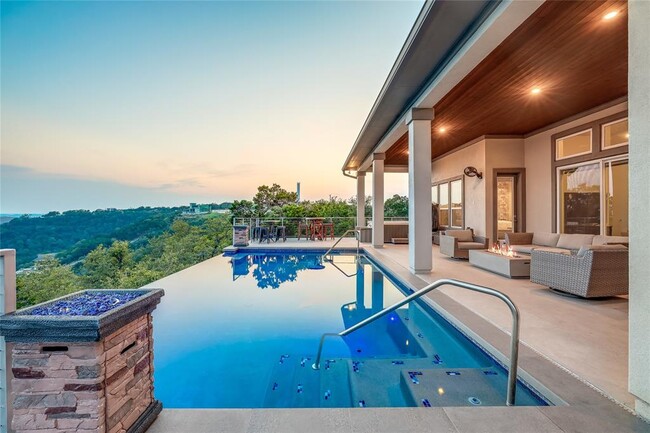 Building Photo - 18208 Ranchland Hills Blvd