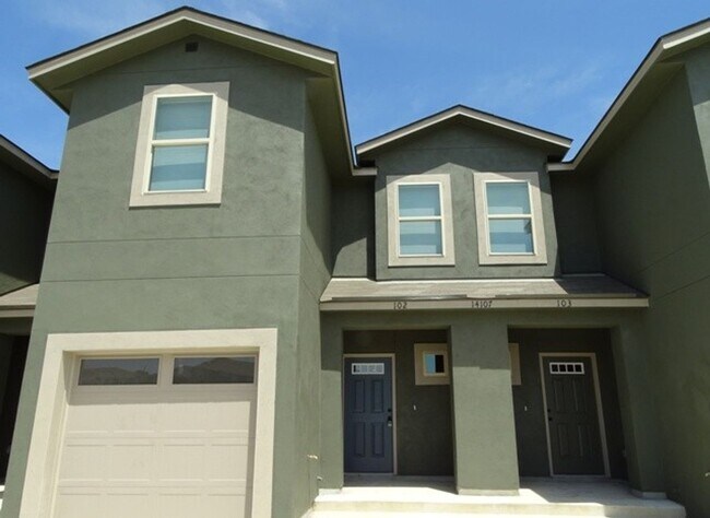 Building Photo - 14107 Fratelli Rd