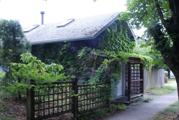 Front Entrance - 1833 NE 52nd Ave