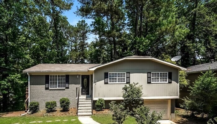 Foto principal - 5200 Goldmar Dr