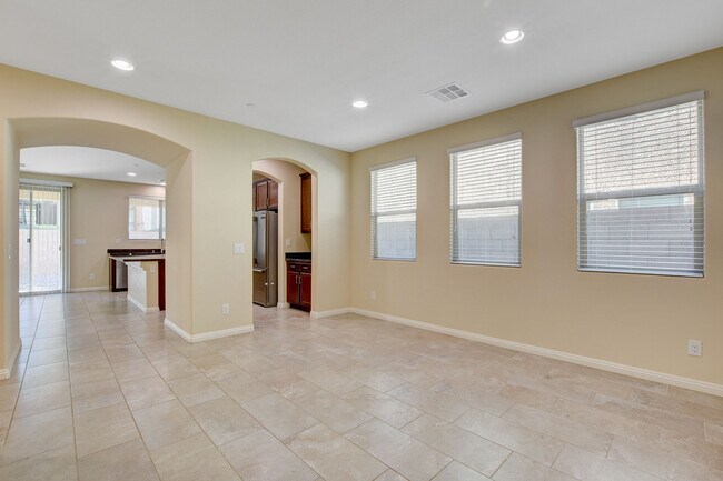 Building Photo - 2919 Caxton Grove Dr