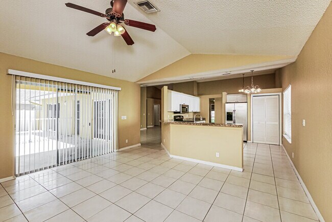 Foto del edificio - 5339 NW 99th Ln