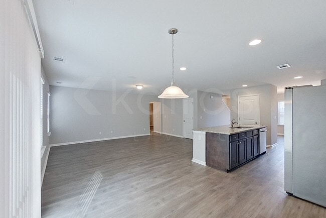 Foto del edificio - 112 Bluff Rd