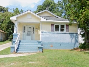 Building Photo - 1407 Gorrell St