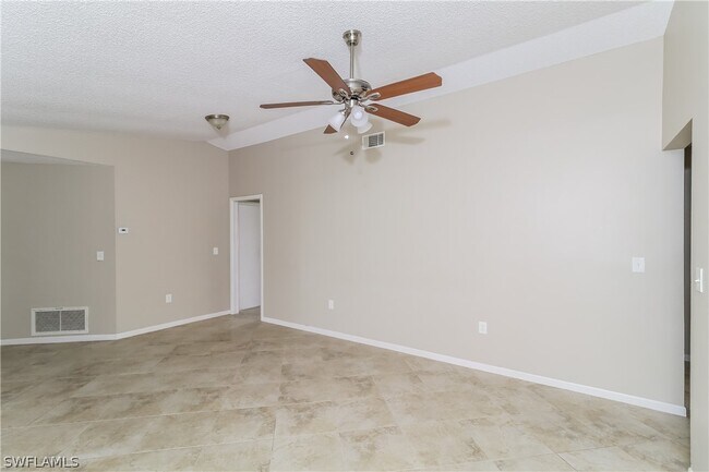 Building Photo - 3212 Meadow Run Dr
