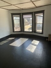 Building Photo - 117 1/2 Lafayette St