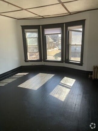 Building Photo - 117 1/2 Lafayette St