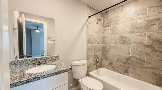 Foto del edificio - 7954 Sayers St