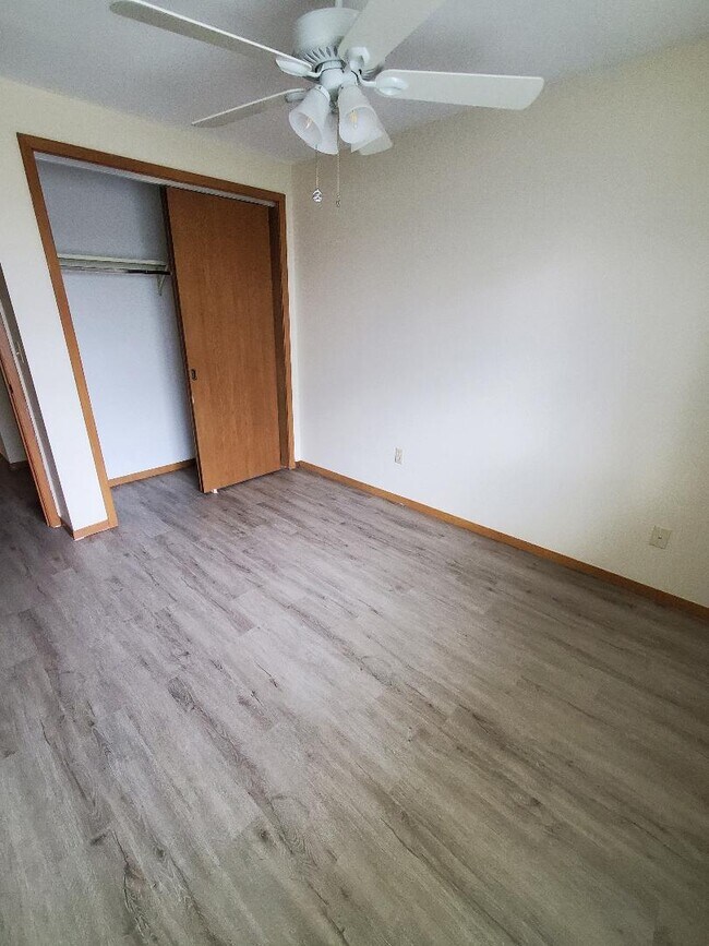 Foto del edificio - 2106 Colony Ct