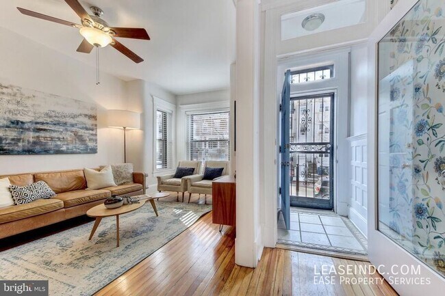 Foto del edificio - 1721 Euclid St NW