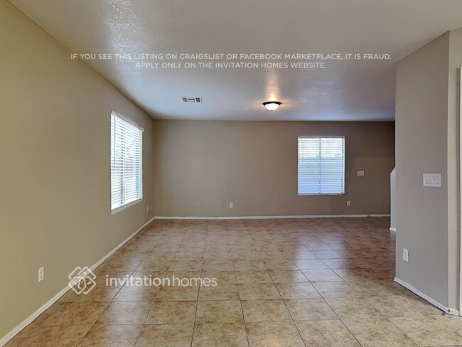 Building Photo - 163 S Parkwood