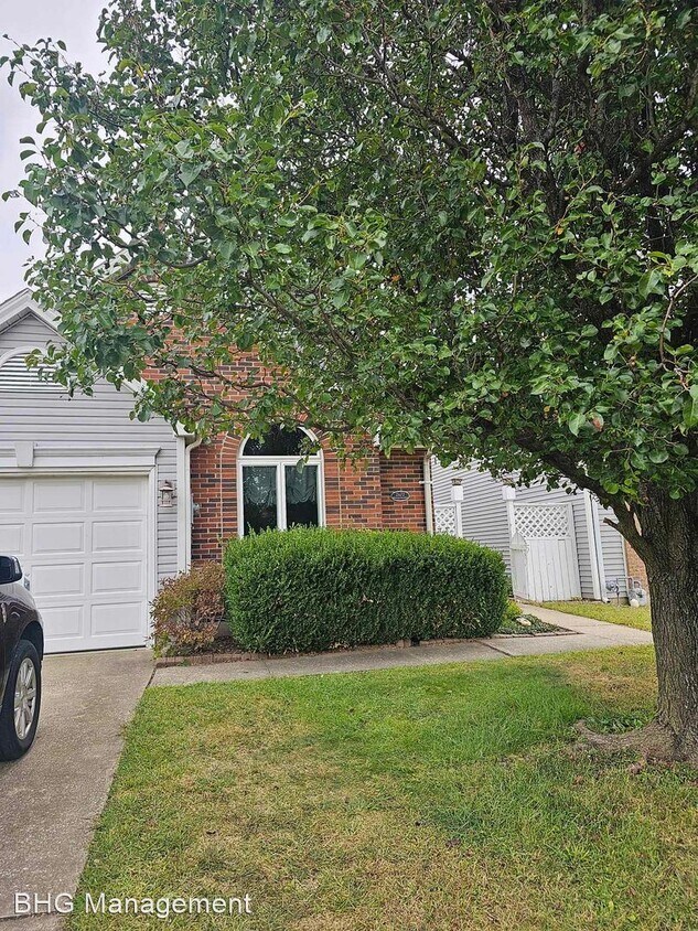 3 br, 2 bath House 2672 Wisteria Gardens House Rental in Owensboro