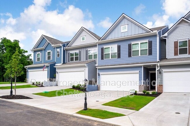 Building Photo - 5149 Hornbeam Dr