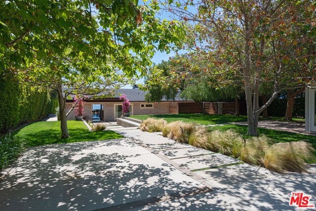 Foto del edificio - 6453 Guernsey Ave