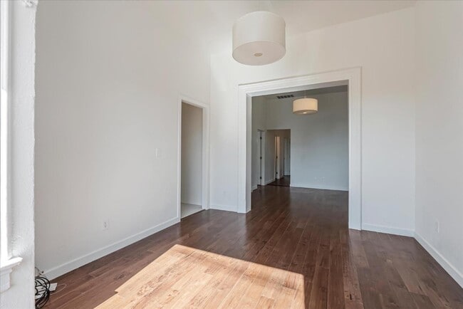 Building Photo - 873 Wood St