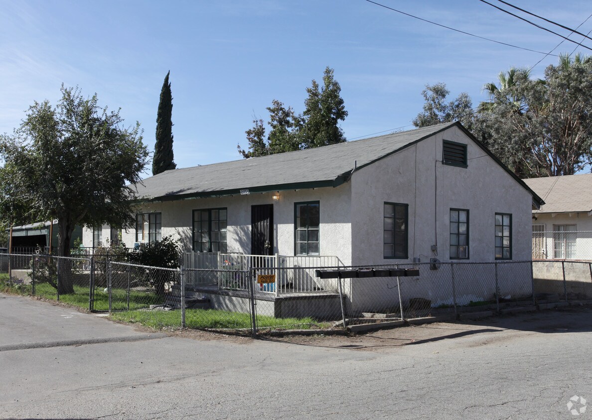 Primary Photo - 21773 Dracaea Ave
