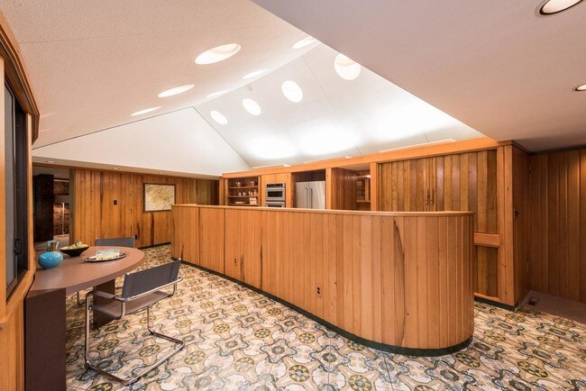 Building Photo - 205 Orchard Hills Dr