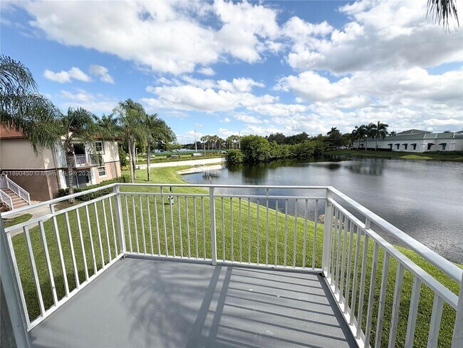 Foto del edificio - 11250 SW 13th St