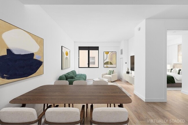 Building Photo - 111 Varick St