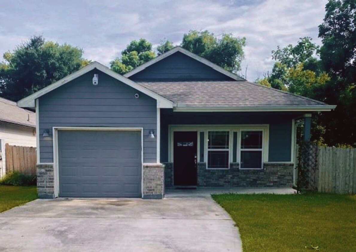 Primary Photo - 12019 21st St