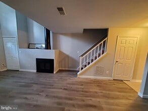 Building Photo - 8036 Pantano Pl