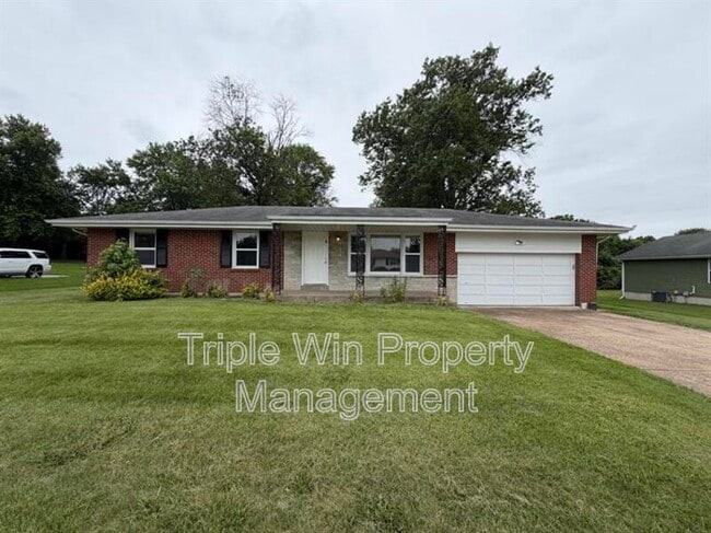 Photo - 1664 Talisman Ln House