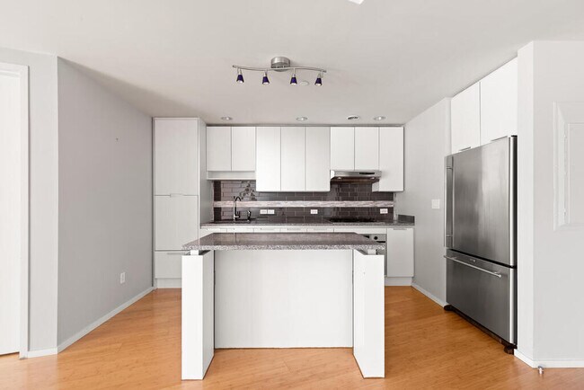 Building Photo - 141 Dorchester Ave