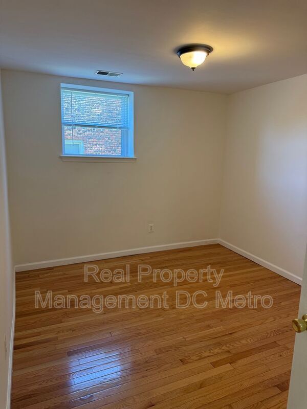 Foto del edificio - 1441 Spring Rd NW