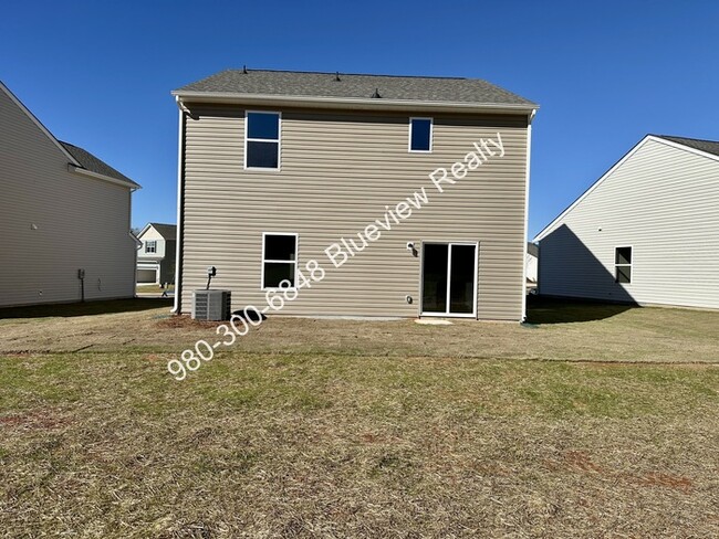 Building Photo - Brand New 4 Bedroom, 2.5 Baths, 2 story house