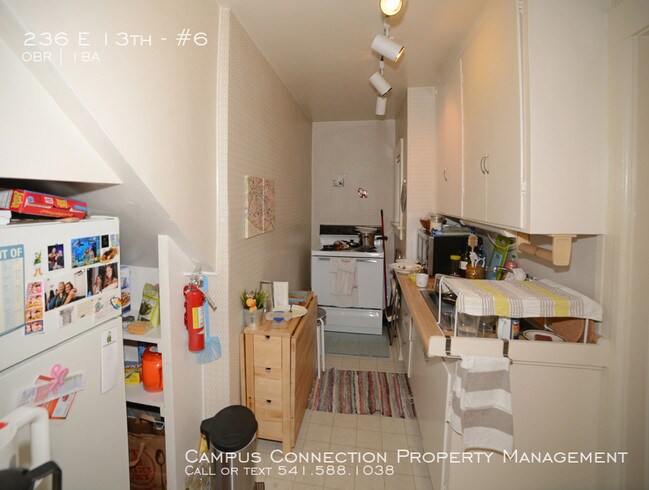 Building Photo - 236 E 13th Ave