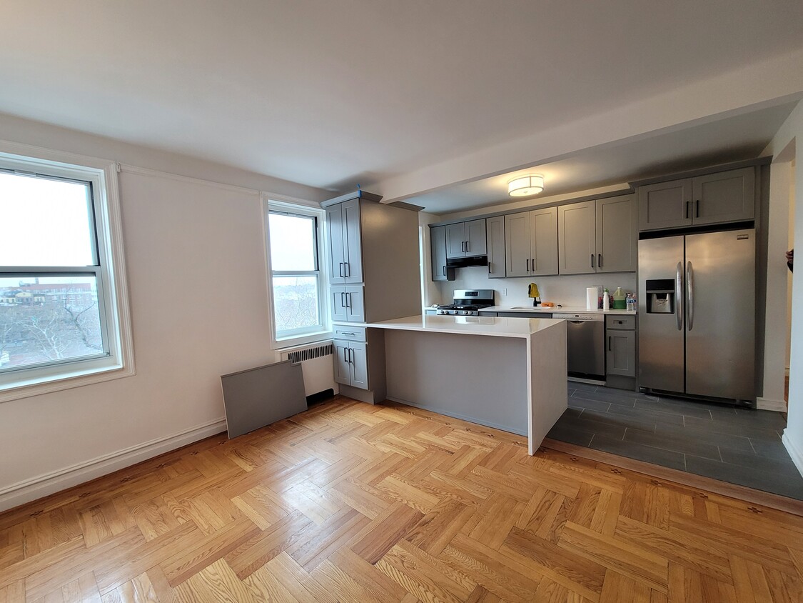 Foto principal - Newly Renovated large 1 bed in Sunnyside