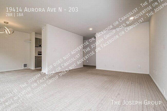 Foto del edificio - 19414 Aurora Ave N