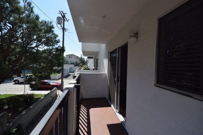 Foto del edificio - 5002 Tujunga Ave