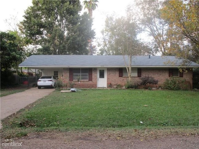 Building Photo - 504 Stephens Ave