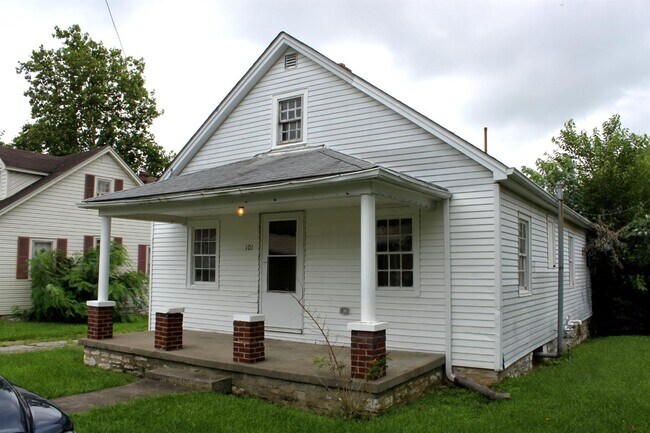 Building Photo - 101 McDonald St
