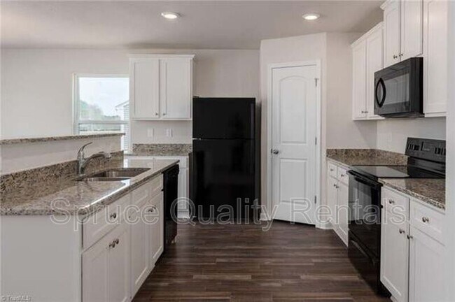 Foto del edificio - 3998 Meredith Woods Ln